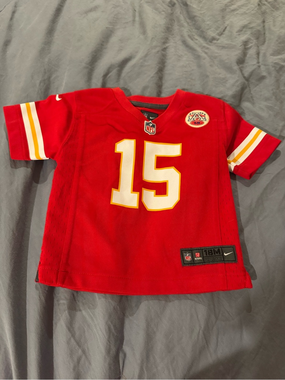Nike Kansas City Chiefs Football Youth Jersey 18 months mahomes 15